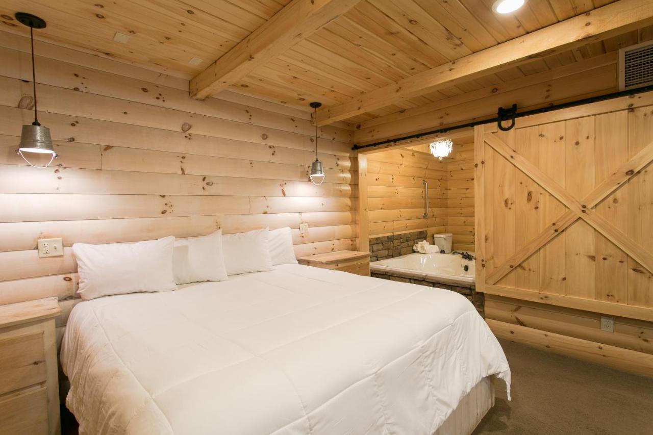 Hummingbird Haven Cabin By Amish Country Lodging Berlin Esterno foto